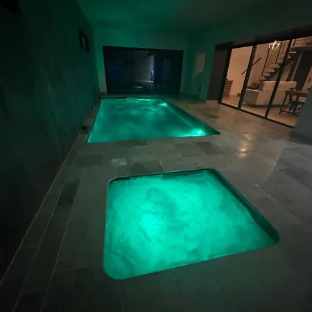 Emotion Spa84 Appart Piscine Interieur Et Jacuzzi Mondragon Exterior photo