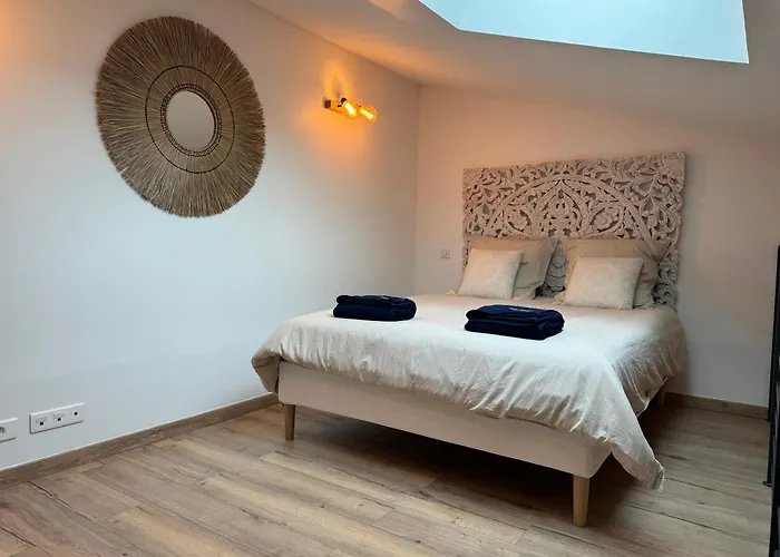 Emotion Spa84 Appart Piscine Interieur Et Jacuzzi