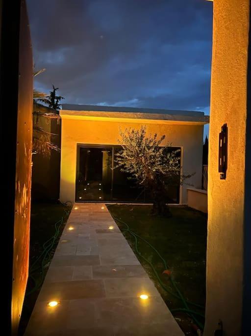 Emotion Spa84 Piscine Interieur Et Jacuzzi Villa *